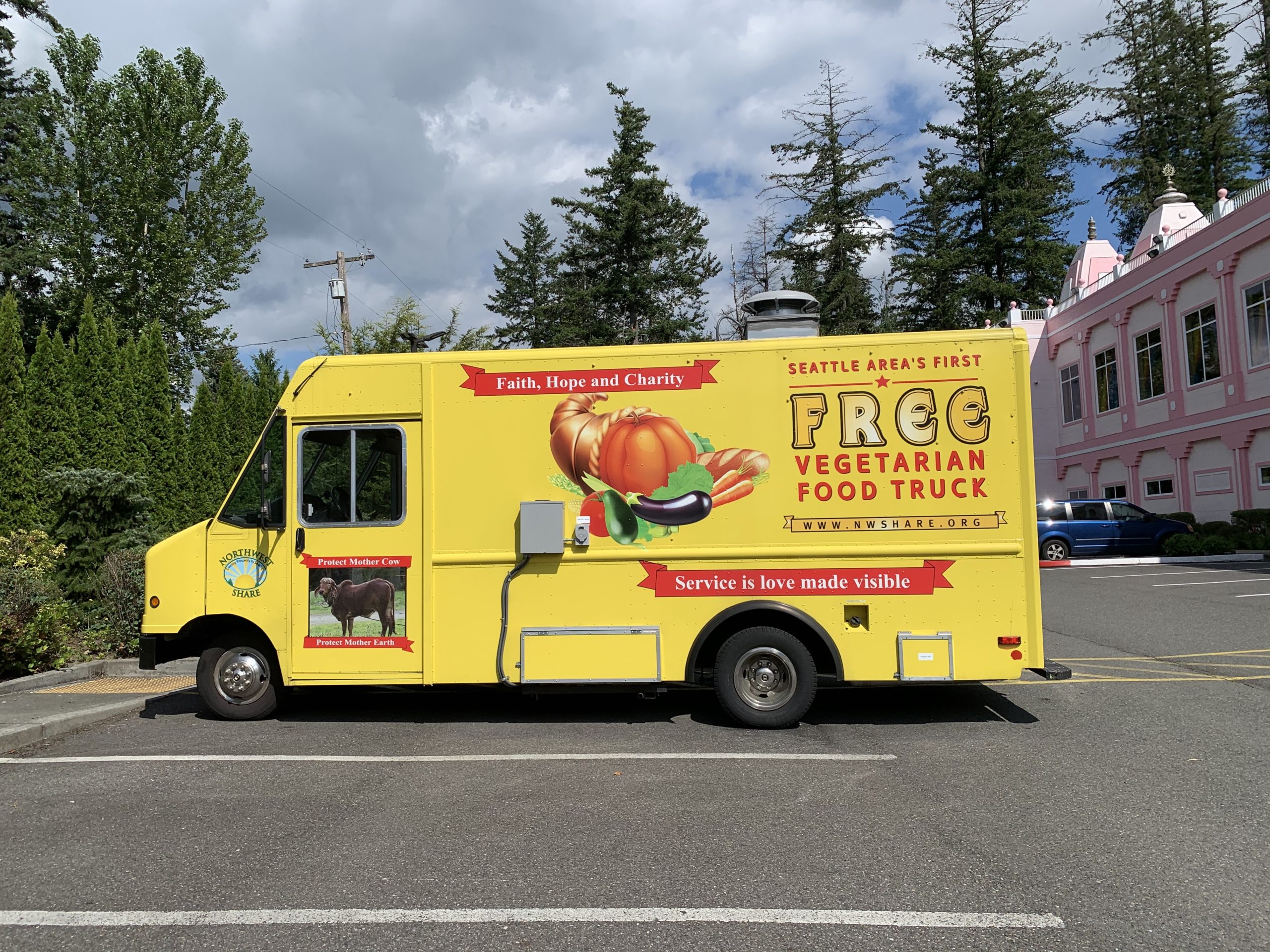 Gallery FREE VEGETARIAN FOOD TRUCK